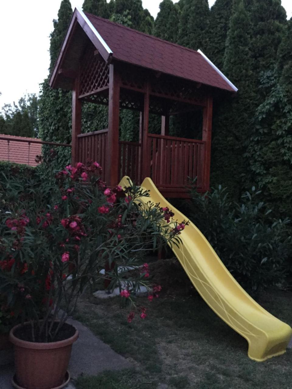 Apartman Dora Hajdúszoboszló Esterno foto